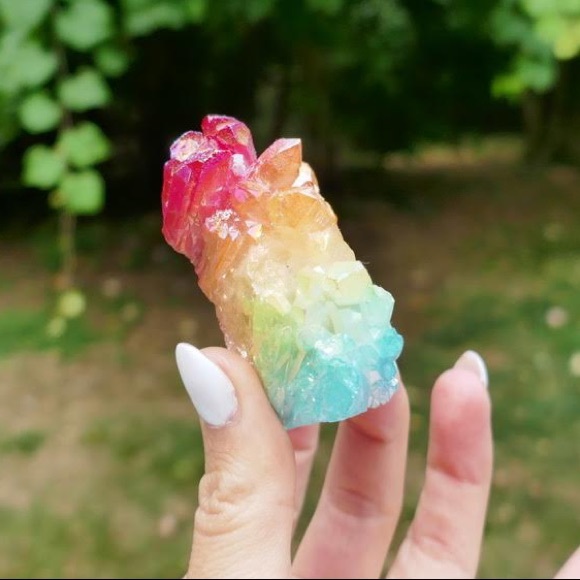 Rainbow Aura Quartz - Picture 6 of 7